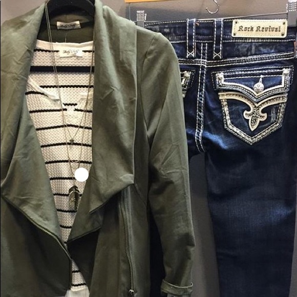 Meet your Posher, Kristee - Picture 1 of 7